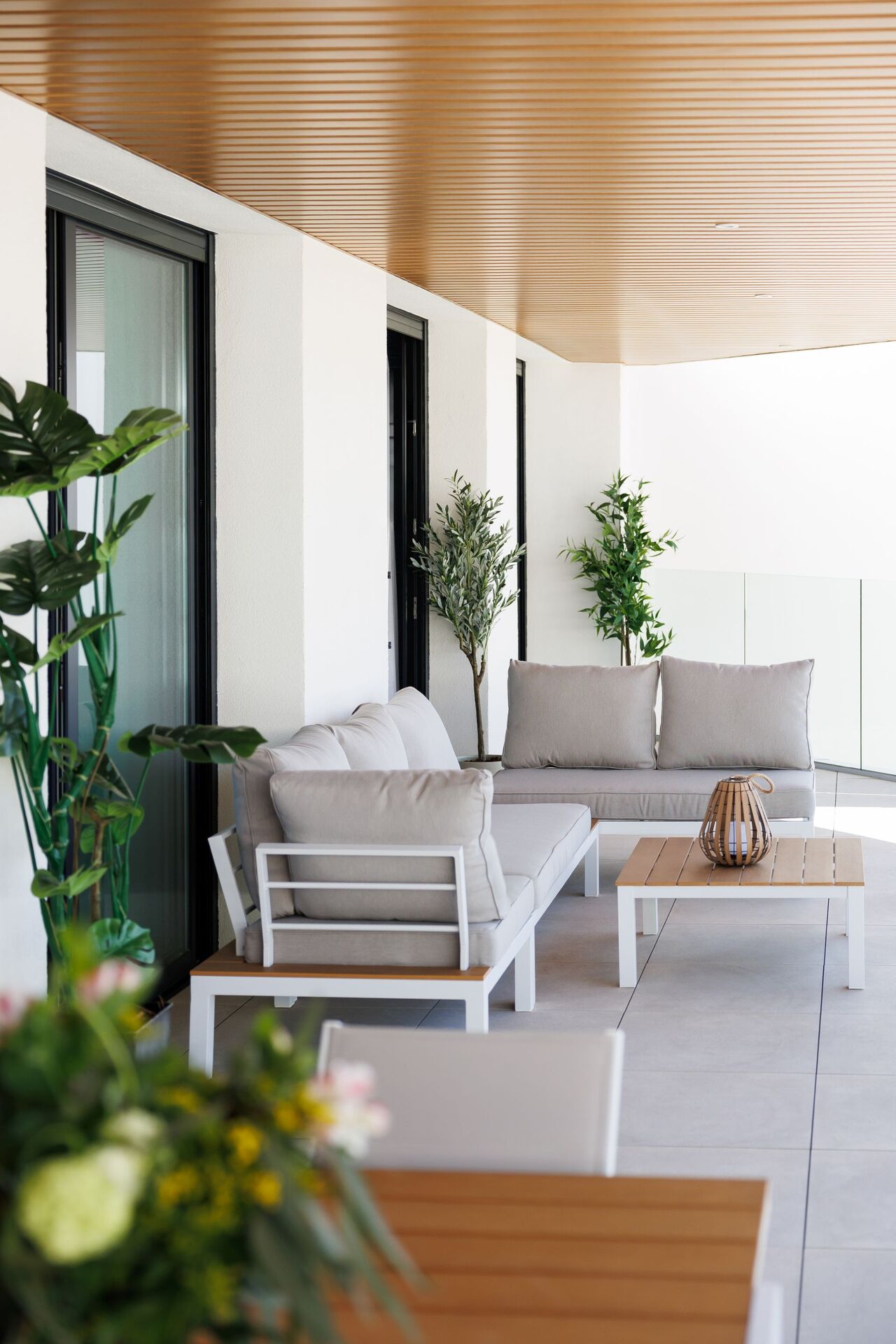 Jade Tower With Furniture — photo 4